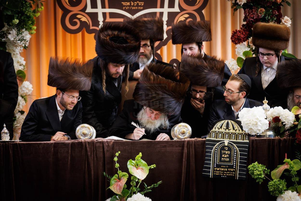 האדמו"ר מתולדות צבי דספינקא במסע הקודש במאגלניץ 