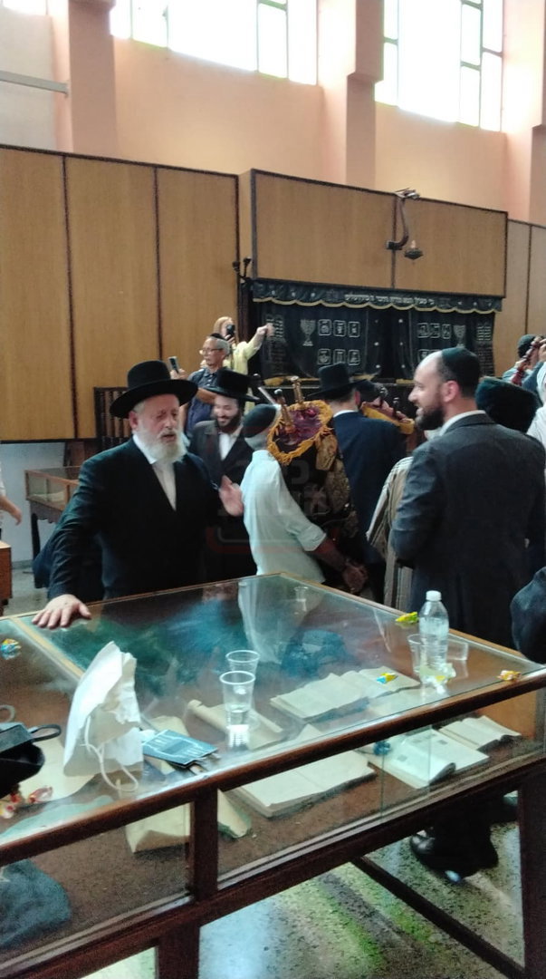 הכנסת ספר תורה בקובה