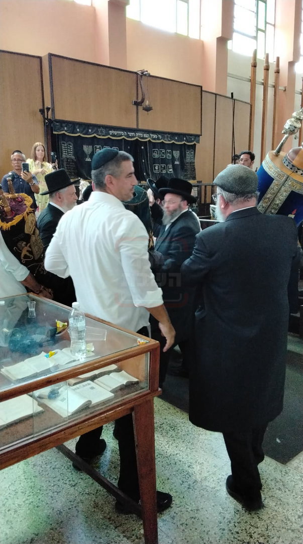 הכנסת ספר תורה בקובה