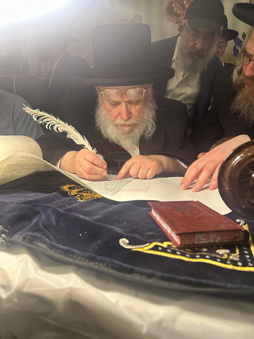 סיום כתיבת האותיות בקובה