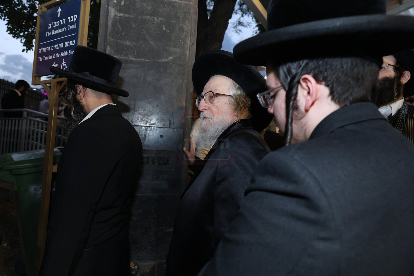 האדמו"ר מזלאטשוב בתפילת השל"ה