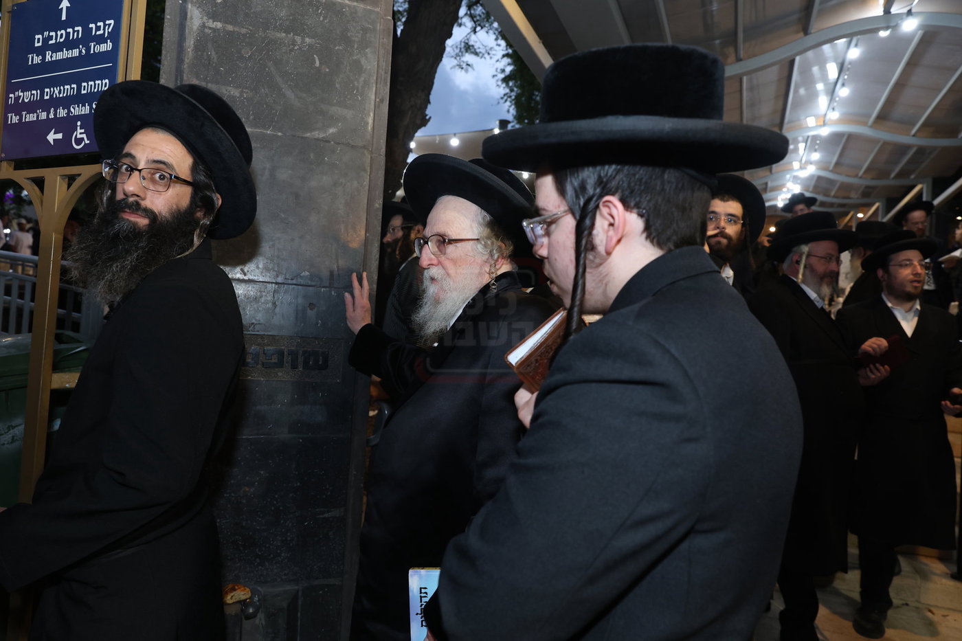 האדמו"ר מזלאטשוב בתפילת השל"ה