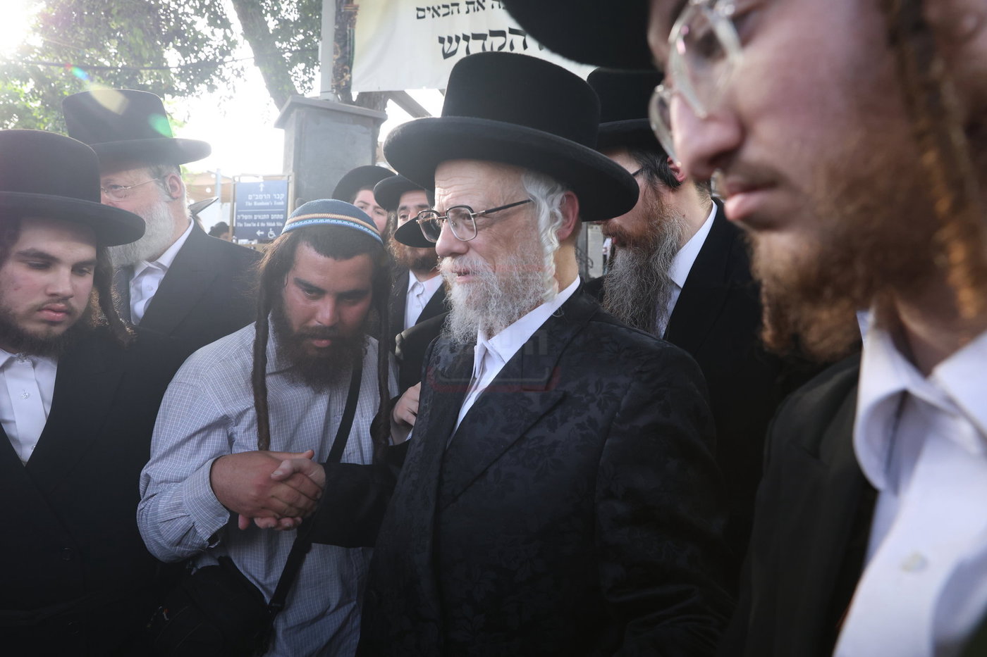 האדמו"ר מסערט ויז'ניץ בתפילת השל"ה בטבריה