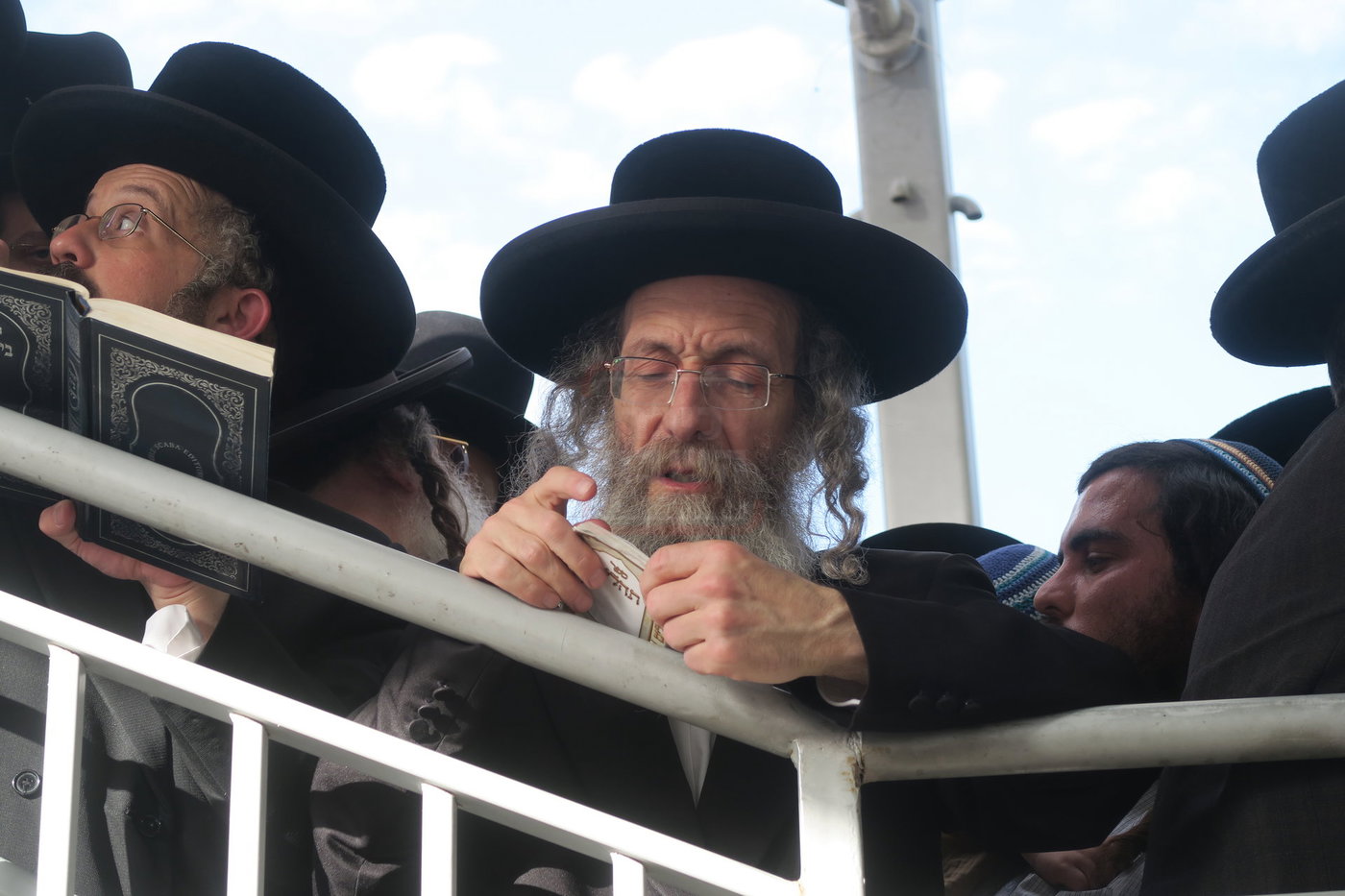 הגה"צ רבי אלימלך בידרמן בער"ח סיון בציון השל"ה הק' בטבריה