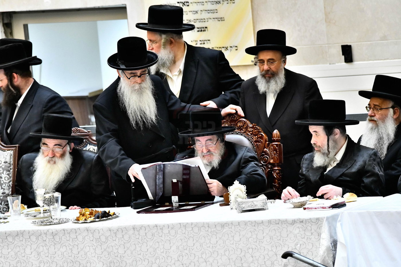 האדמו"ר מויז'ניץ בטיש ב' סיון