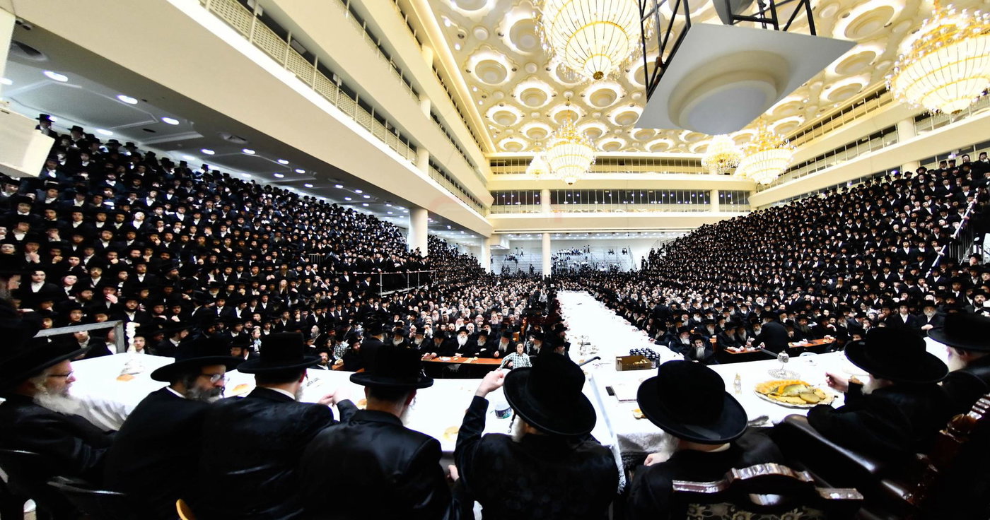 האדמו"ר מויז'ניץ בטיש ב' סיון