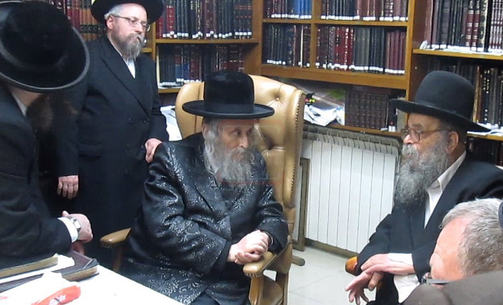 מראות חייו של הגאון רבי דוד שמידל זצ"ל