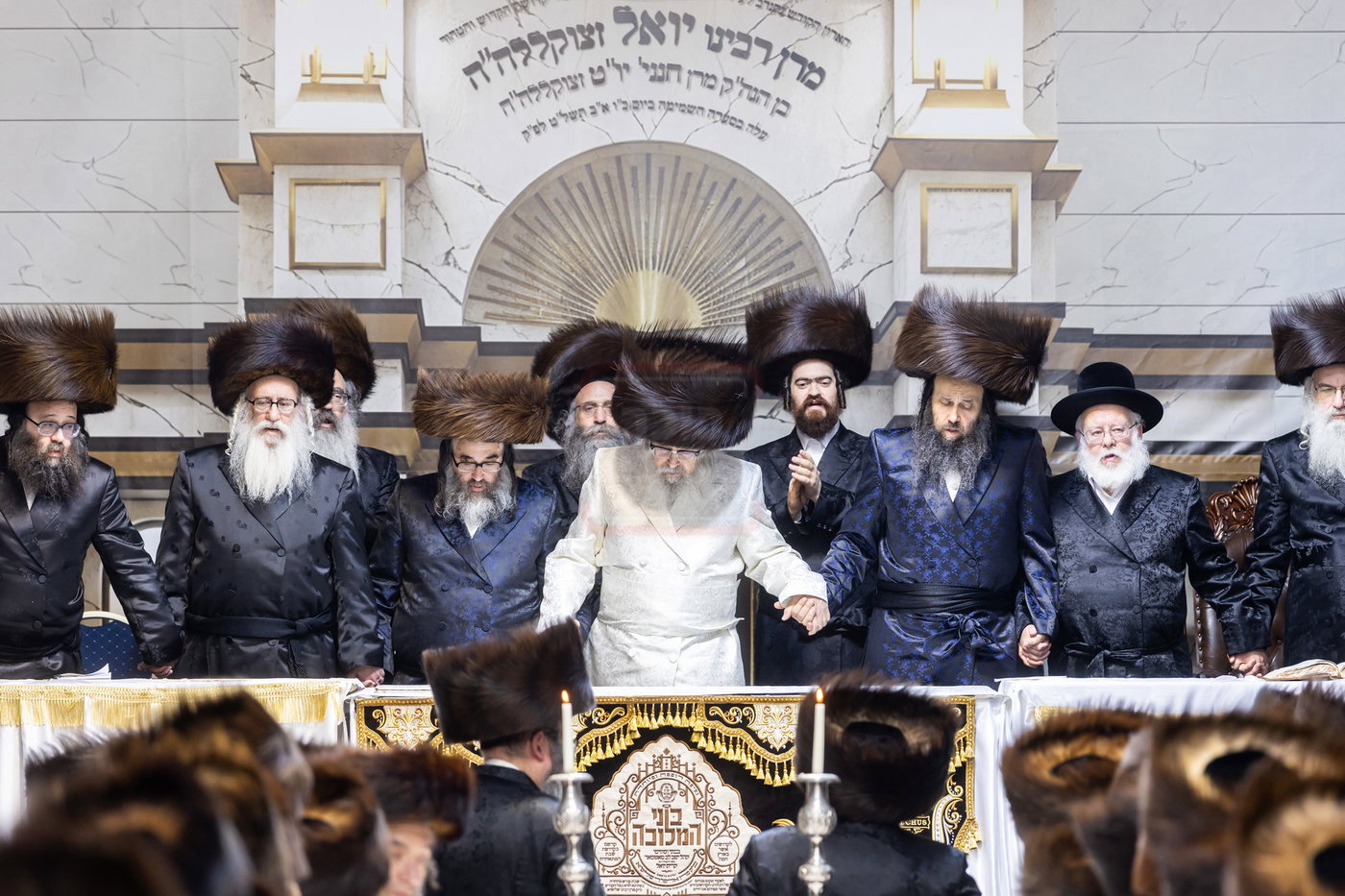 האדמו"ר מסאטמר בסעודה שלישית והבדלה בקראקא