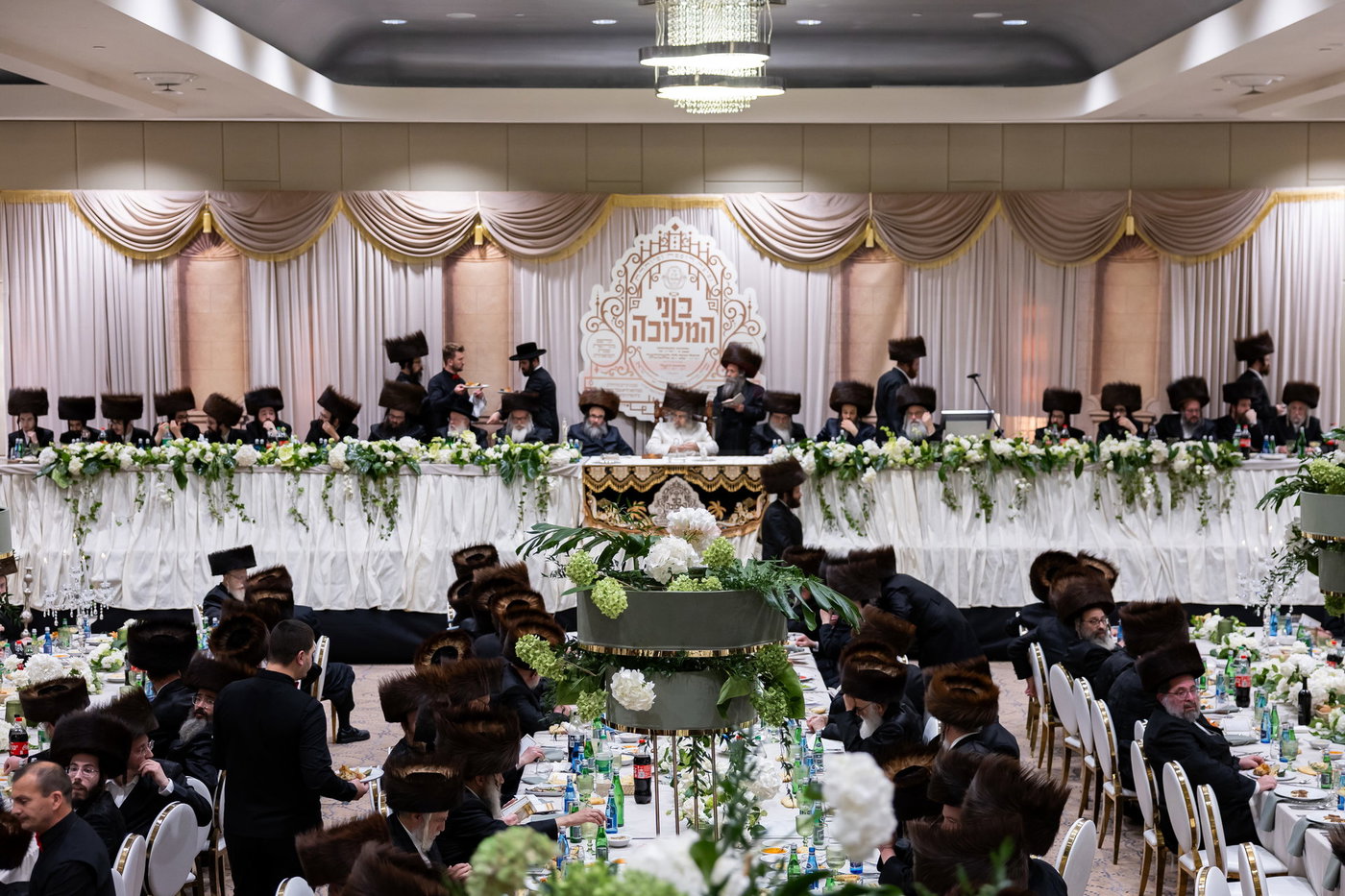 האדמו"ר מסאטמר במוצאי שבת בקראקא