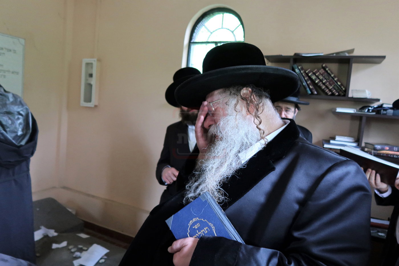 האדמו"ר מקוזמיר במסע הקודש לפולין