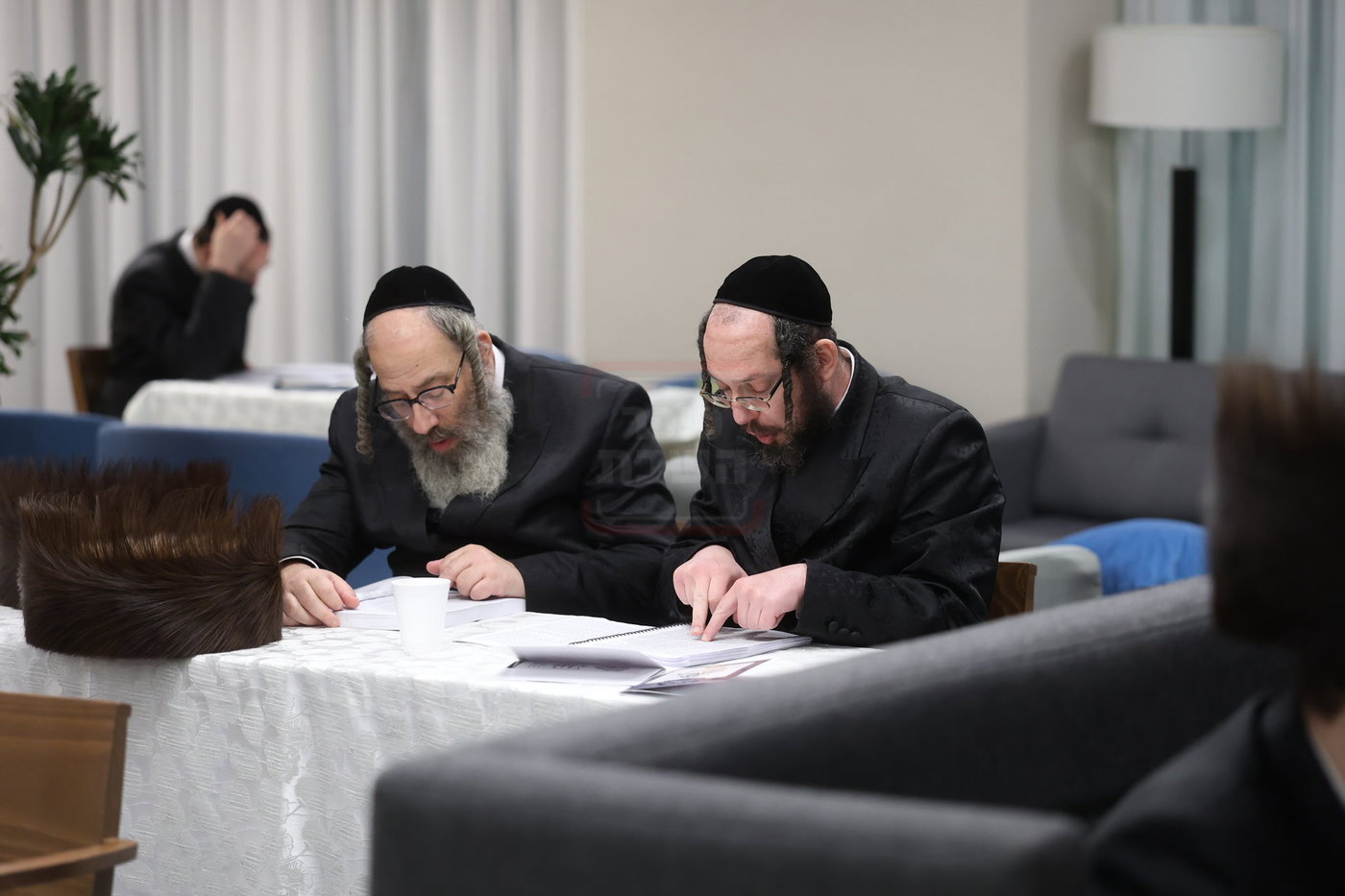 האדמו"ר מסאטמר במוצאי שבת בקראקא