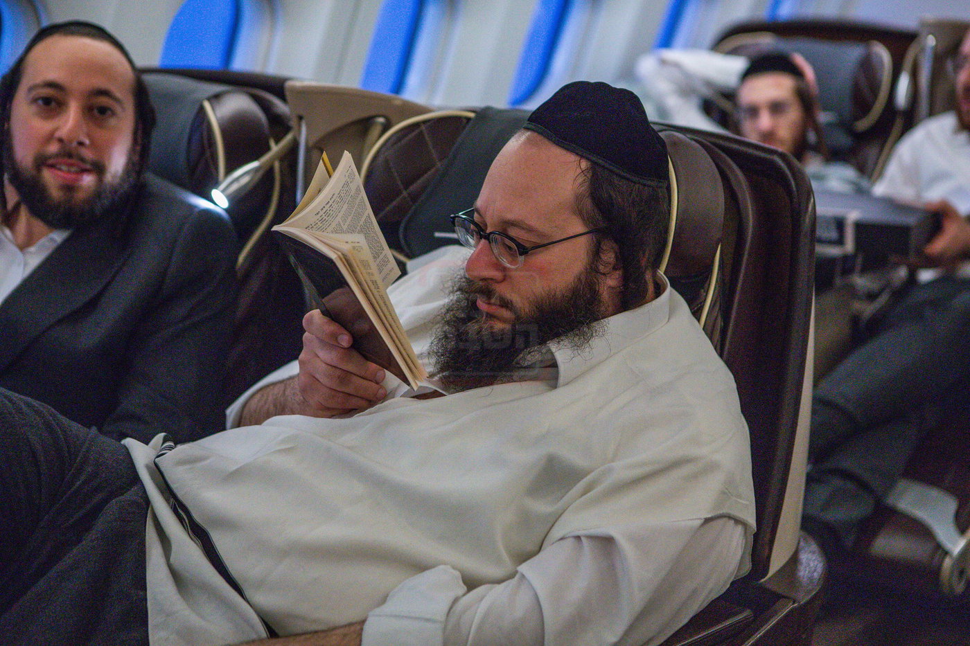 האדמו"ר מסאטמר בדרכו חזרה ממסע הקודש בפולין