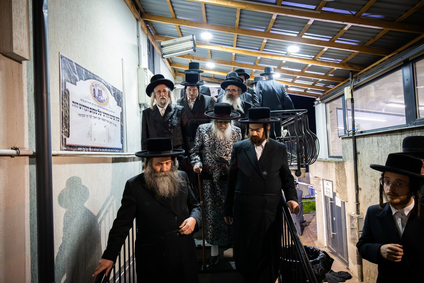 האדמו"ר מסאטמר בתפילה באוהל