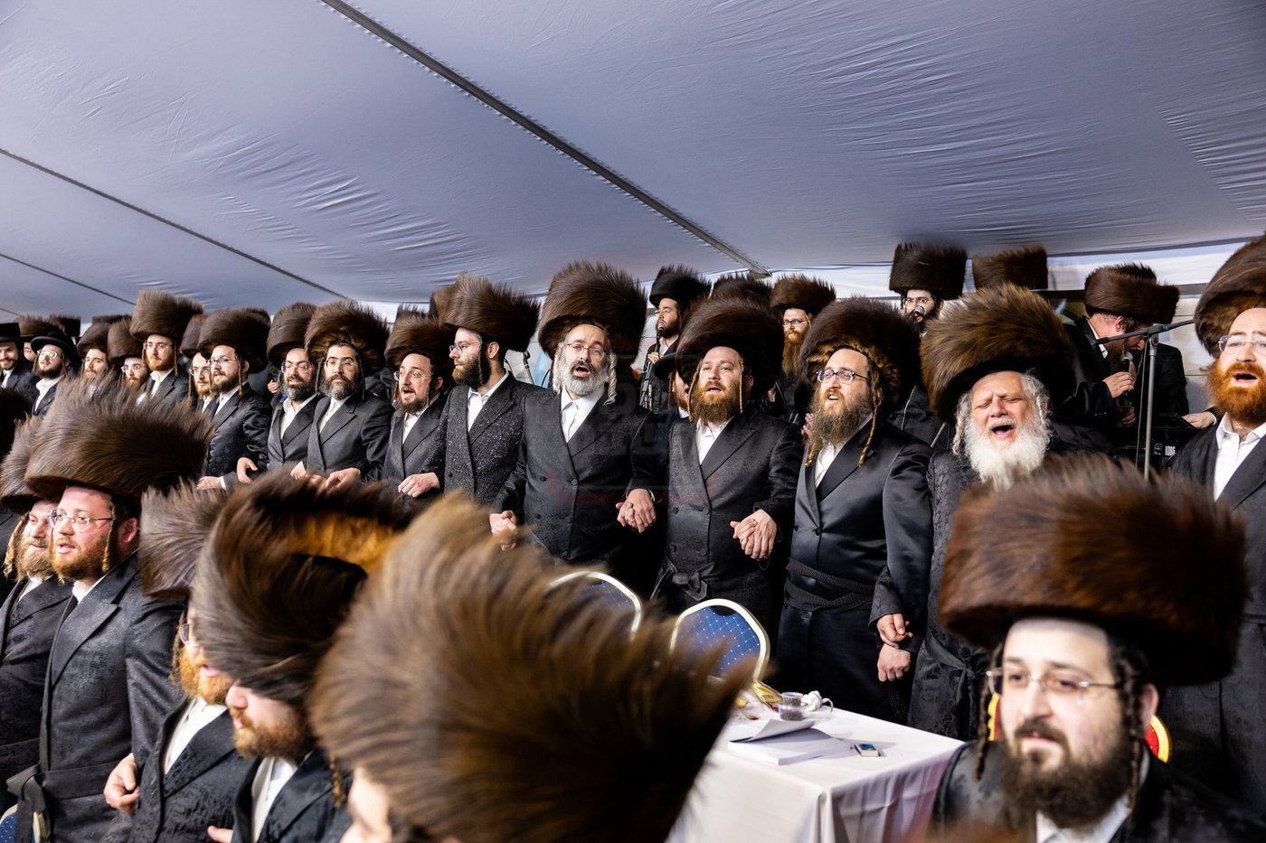 האדמו"ר מסאטמר בסעודה שלישית והבדלה בקראקא