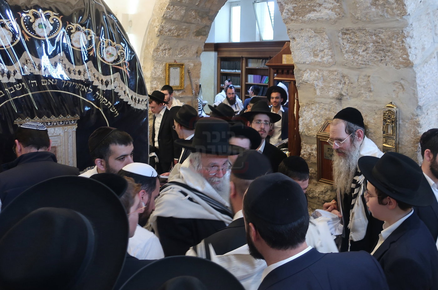 הגאון ר' משה דוד ליפקוביץ בקבר רחל