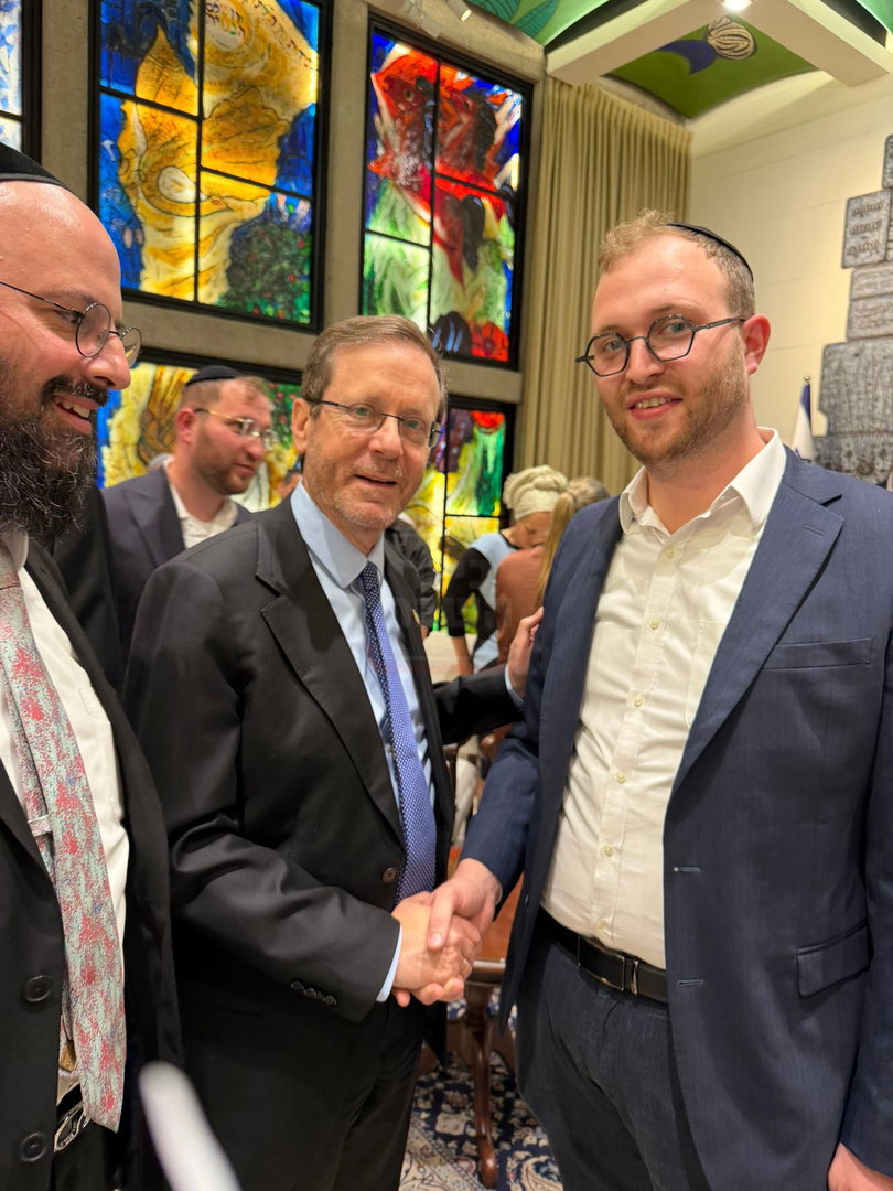 הח"כ שהפתיע את כולם | 'זופניק בכיכר' עם כל התמונות, הנייעס והחשיפות של השבוע