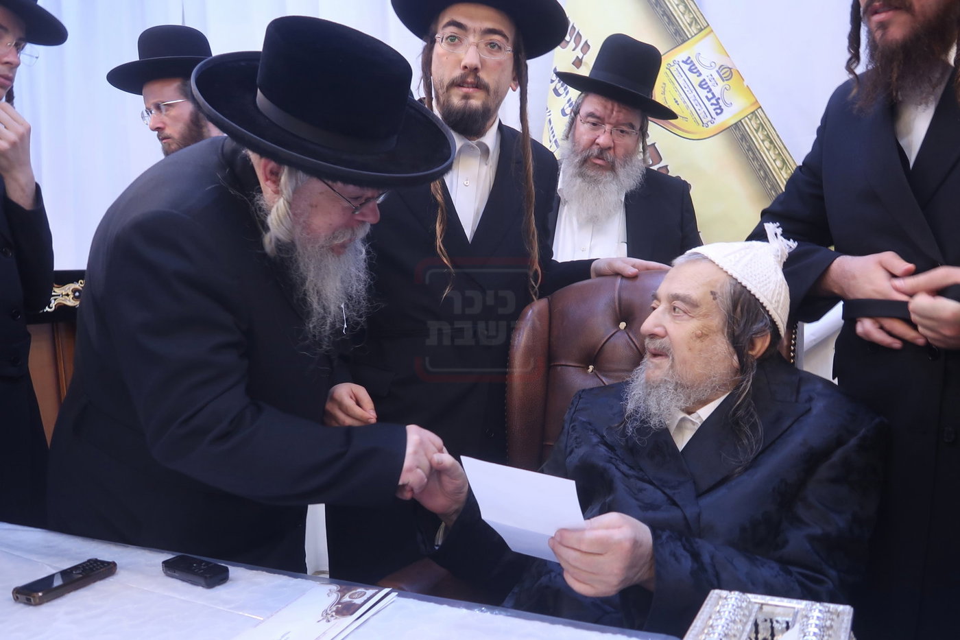 המעמד במעונו של הגרי"מ שכטר