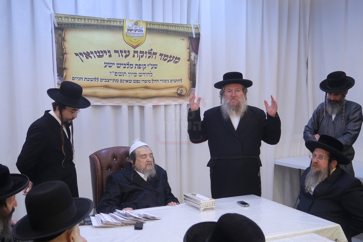 המעמד במעונו של הגרי"מ שכטר