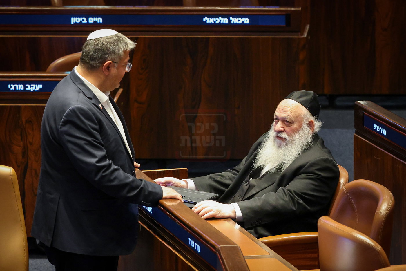 הח"כ שהפתיע את כולם | 'זופניק בכיכר' עם כל התמונות, הנייעס והחשיפות של השבוע