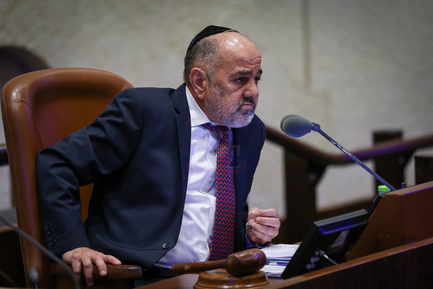 הח"כ שהפתיע את כולם | 'זופניק בכיכר' עם כל התמונות, הנייעס והחשיפות של השבוע