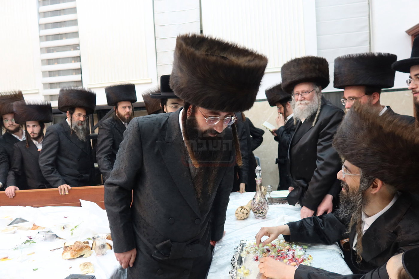 נעילת החג שבועות בחצה"ק זוועהיל