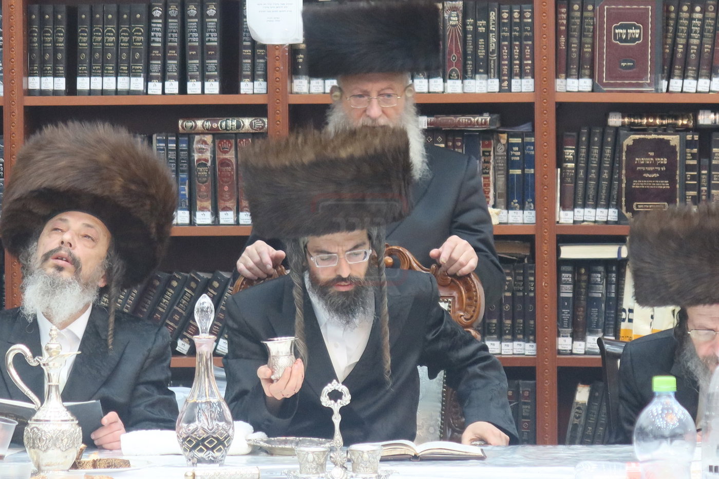 נעילת החג שבועות בחצה"ק זוועהיל