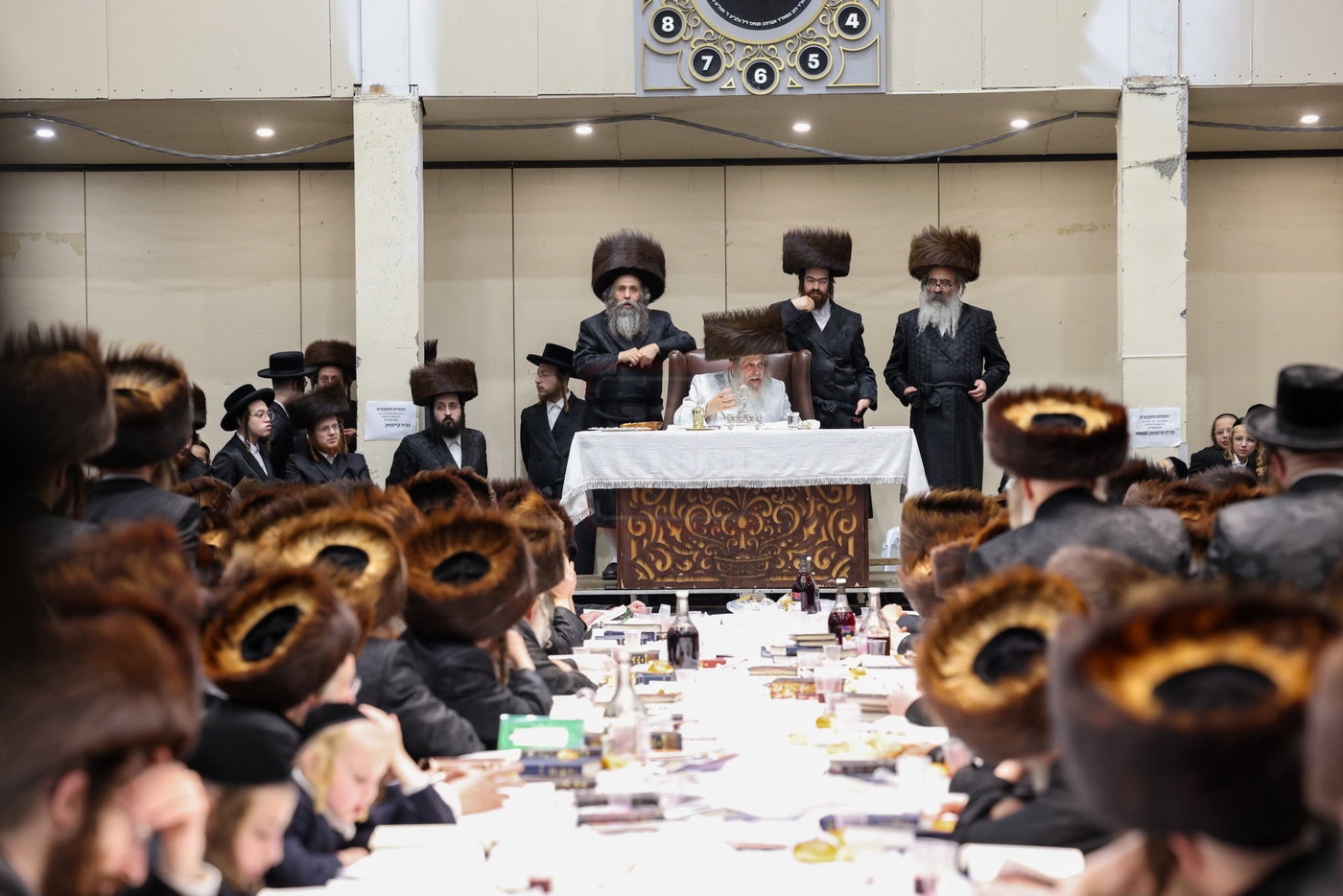 נעילת החג שבועות בחצר הקודש סאטמר
