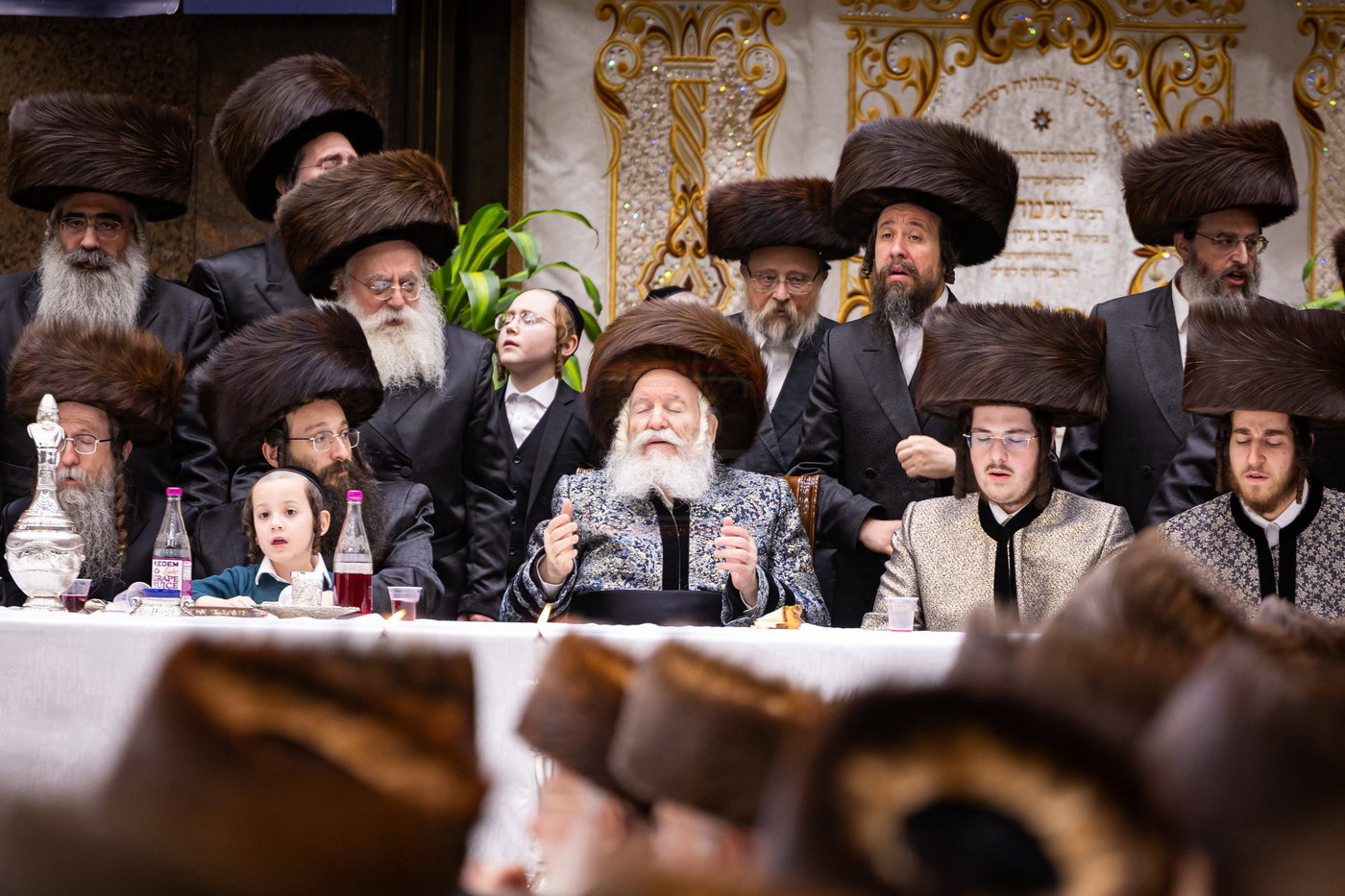 נעילת החג ופארשפיל בחצה"ק באבוב