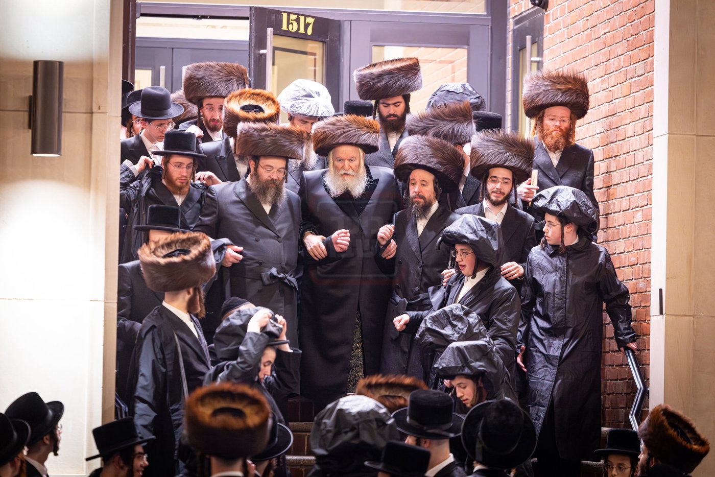 נעילת החג ופארשפיל בחצה"ק באבוב