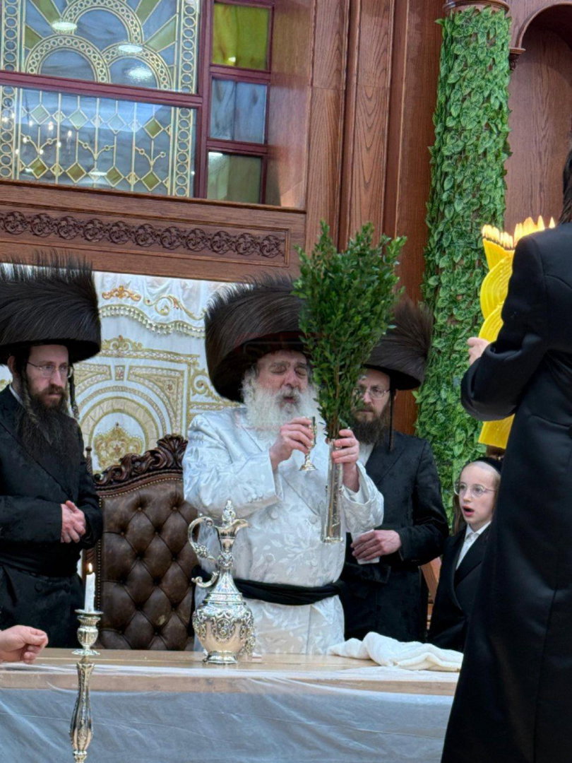 נעילת החג בחצה"ק קראלי