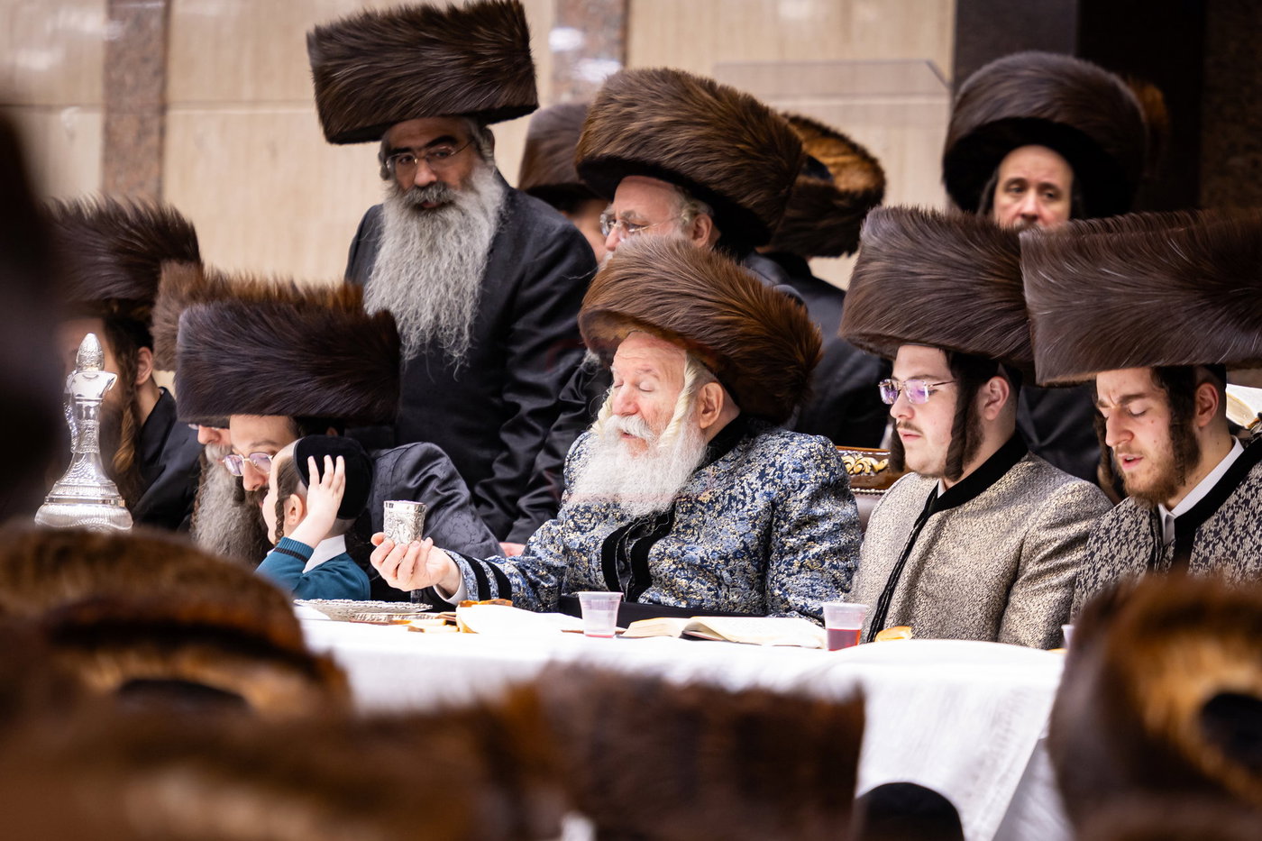 נעילת החג ופארשפיל בחצה"ק באבוב