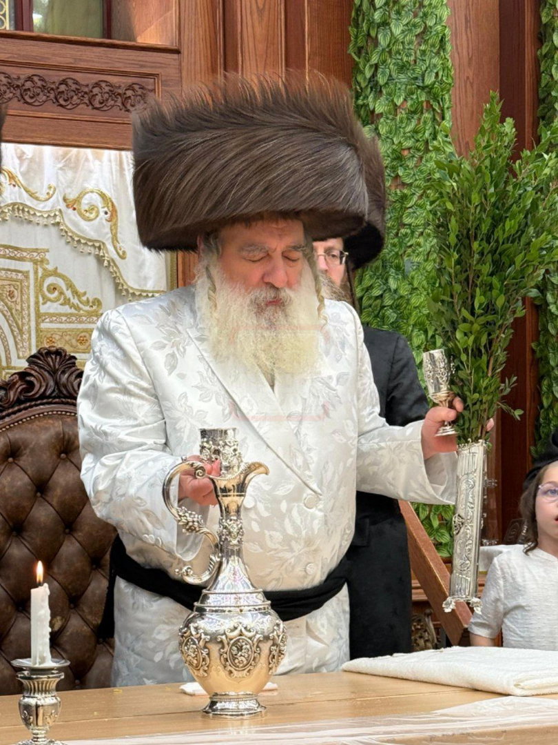 נעילת החג בחצה"ק קראלי