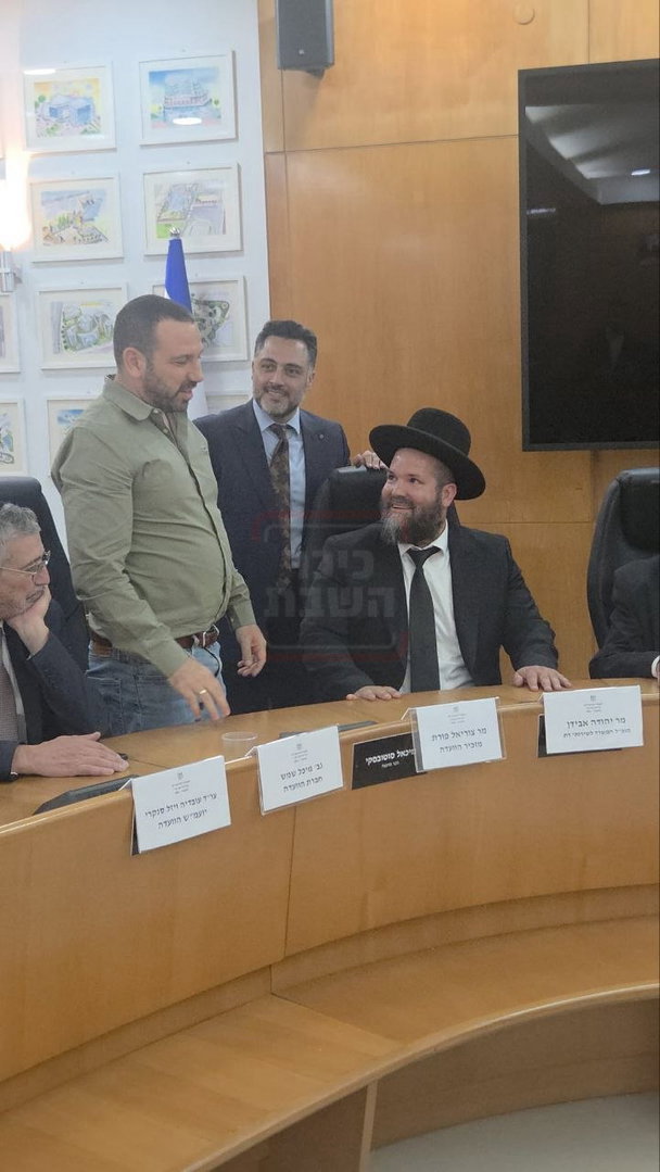 המתקפה המתואמת על המשטרה | 'זופניק בכיכר' עם כל התמונות, הנייעס והחשיפות של השבוע