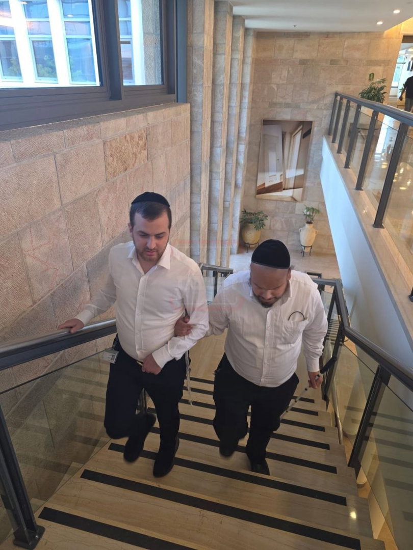 המתקפה המתואמת על המשטרה | 'זופניק בכיכר' עם כל התמונות, הנייעס והחשיפות של השבוע