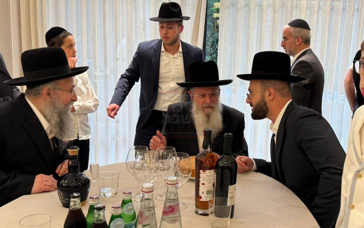 המתקפה המתואמת על המשטרה | 'זופניק בכיכר' עם כל התמונות, הנייעס והחשיפות של השבוע