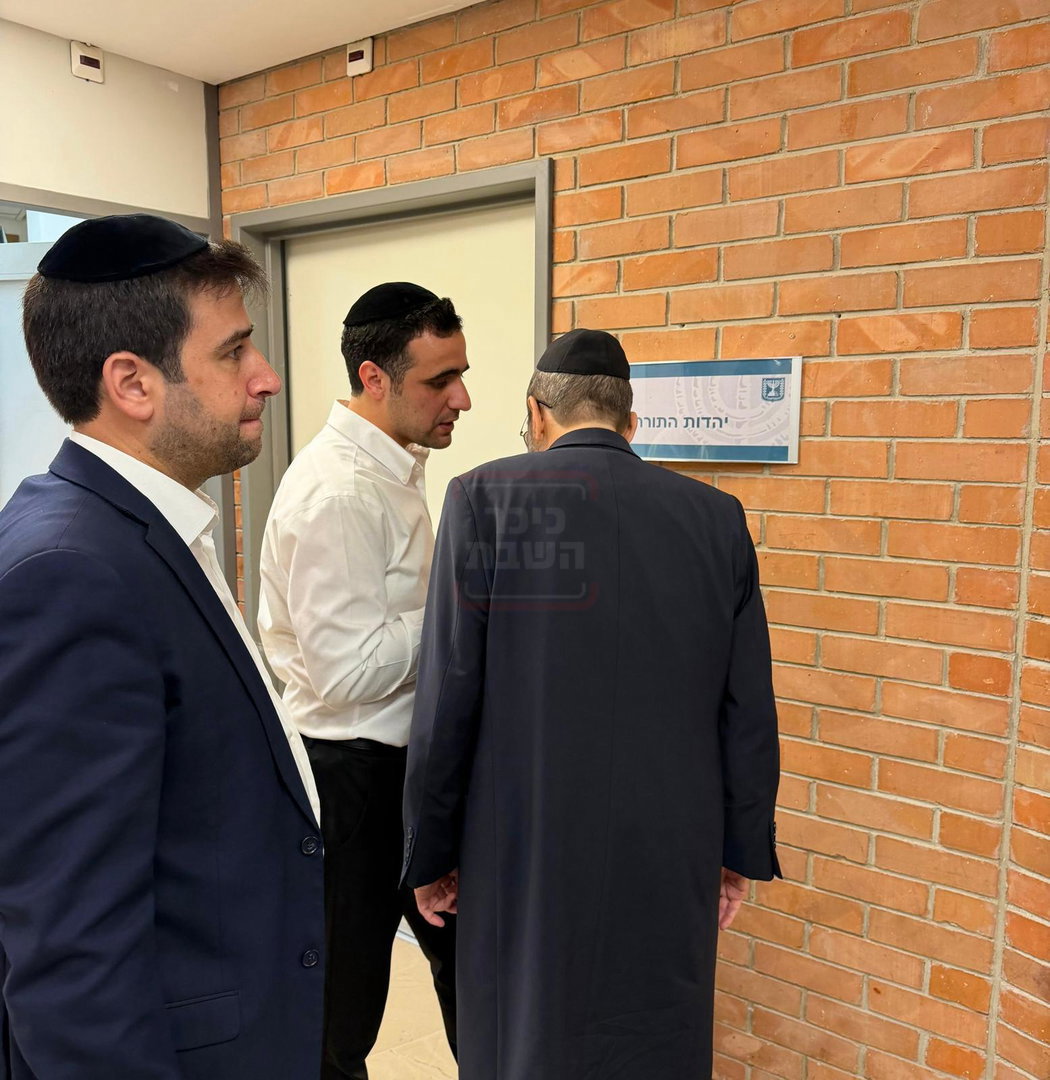 המתקפה המתואמת על המשטרה | 'זופניק בכיכר' עם כל התמונות, הנייעס והחשיפות של השבוע