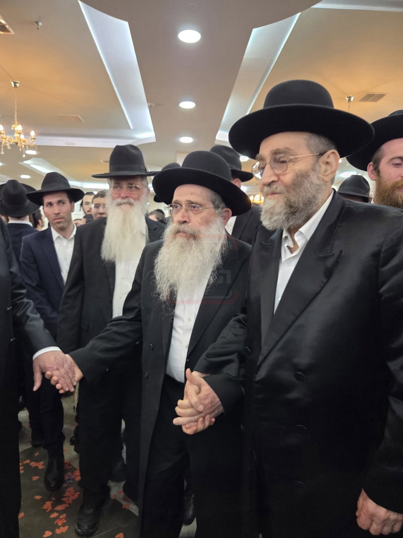 המתקפה המתואמת על המשטרה | 'זופניק בכיכר' עם כל התמונות, הנייעס והחשיפות של השבוע