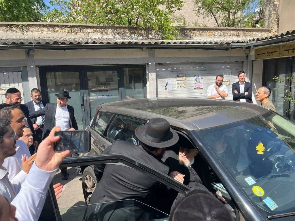 האדמו"ר שפיטר את כל הגבאים | 'זופניק בכיכר' עם כל התמונות, הנייעס והחשיפות של השבוע