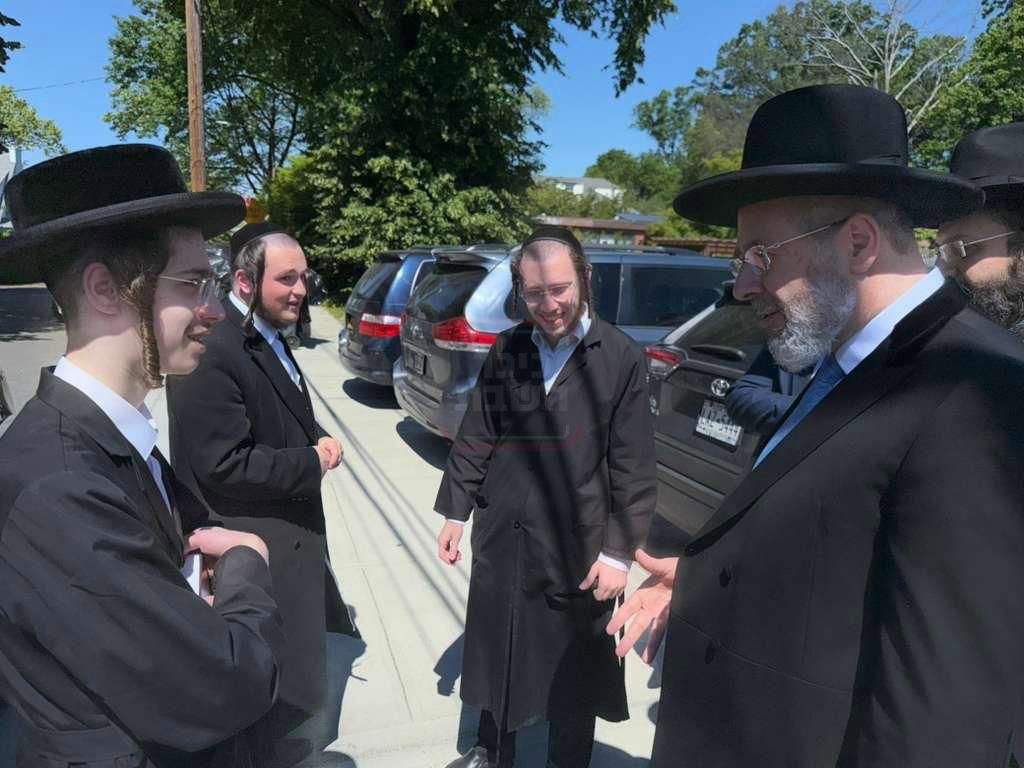 האדמו"ר שפיטר את כל הגבאים | 'זופניק בכיכר' עם כל התמונות, הנייעס והחשיפות של השבוע