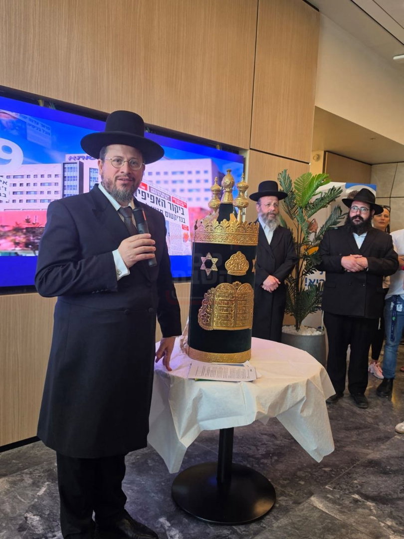 האדמו"ר שפיטר את כל הגבאים | 'זופניק בכיכר' עם כל התמונות, הנייעס והחשיפות של השבוע