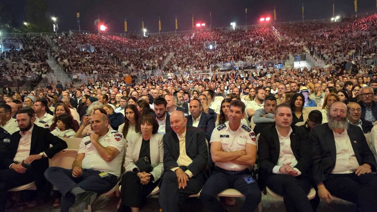 האדמו"ר שפיטר את כל הגבאים | 'זופניק בכיכר' עם כל התמונות, הנייעס והחשיפות של השבוע