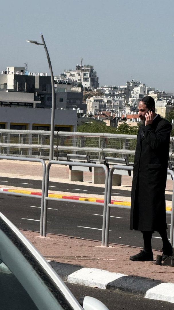 האדמו"ר שפיטר את כל הגבאים | 'זופניק בכיכר' עם כל התמונות, הנייעס והחשיפות של השבוע