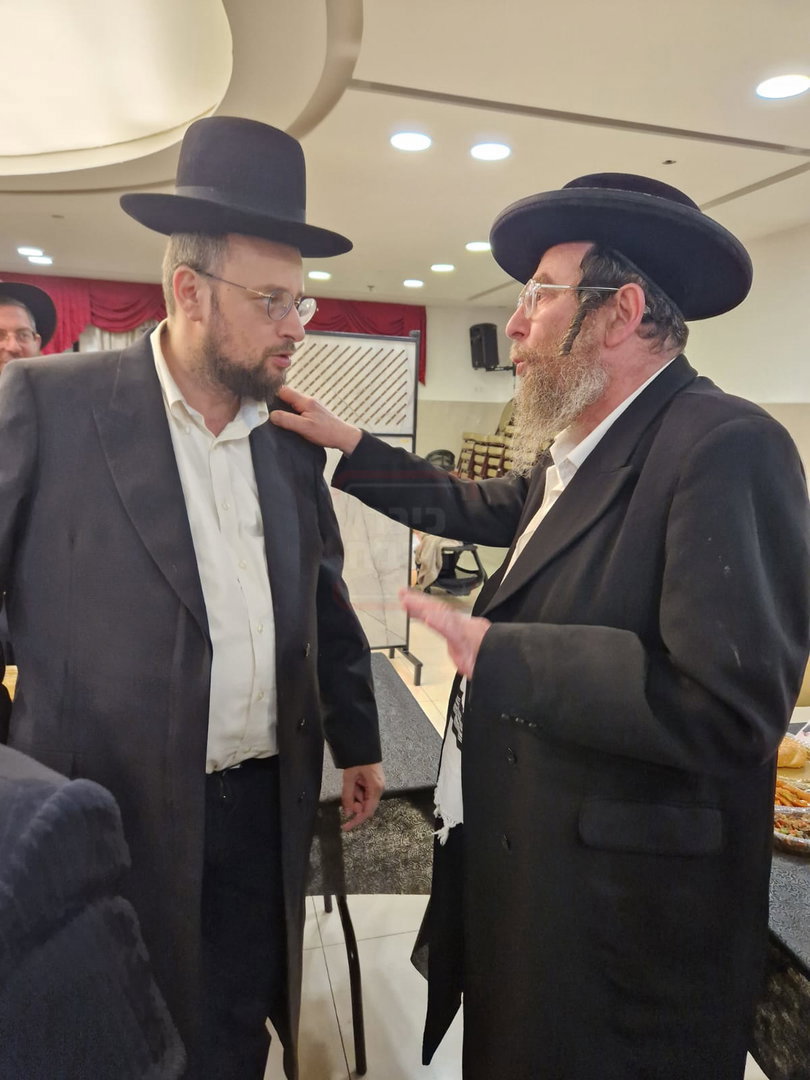 האדמו"ר שפיטר את כל הגבאים | 'זופניק בכיכר' עם כל התמונות, הנייעס והחשיפות של השבוע