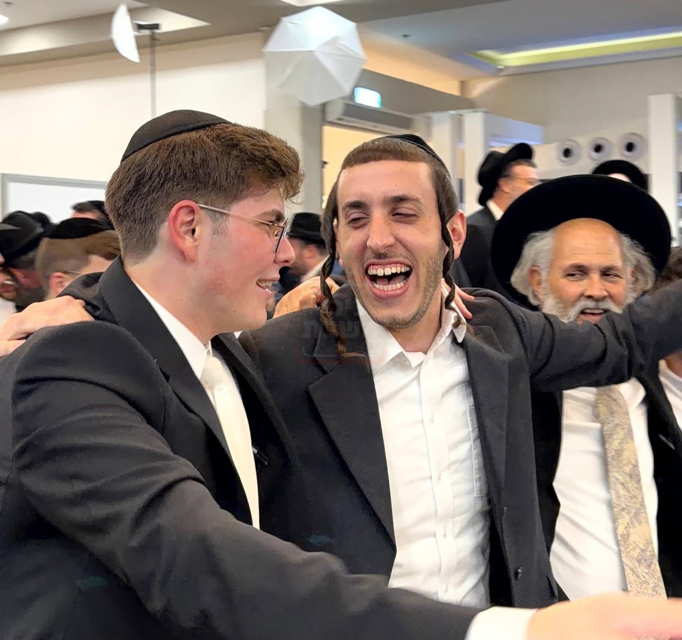 הח"כים שלא מדברים זה עם זה | 'זופניק בכיכר' עם כל התמונות, הנייעס והחשיפות של השבוע