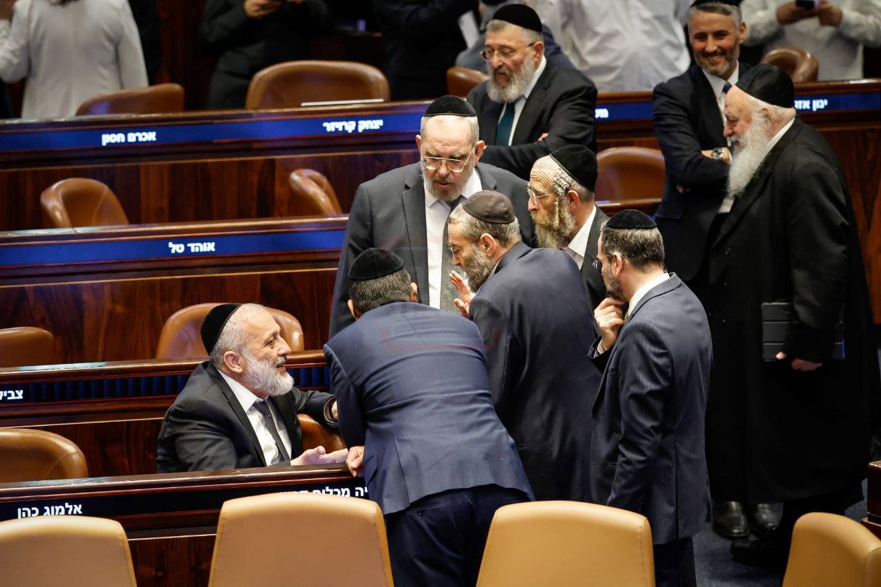 הח"כים שלא מדברים זה עם זה | 'זופניק בכיכר' עם כל התמונות, הנייעס והחשיפות של השבוע