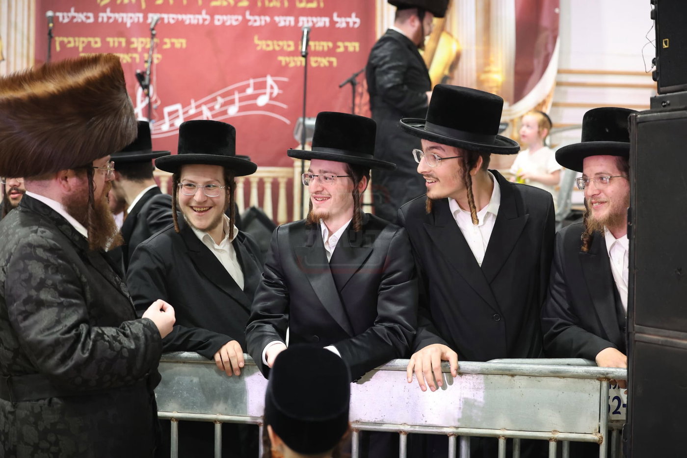 הח"כים שלא מדברים זה עם זה | 'זופניק בכיכר' עם כל התמונות, הנייעס והחשיפות של השבוע