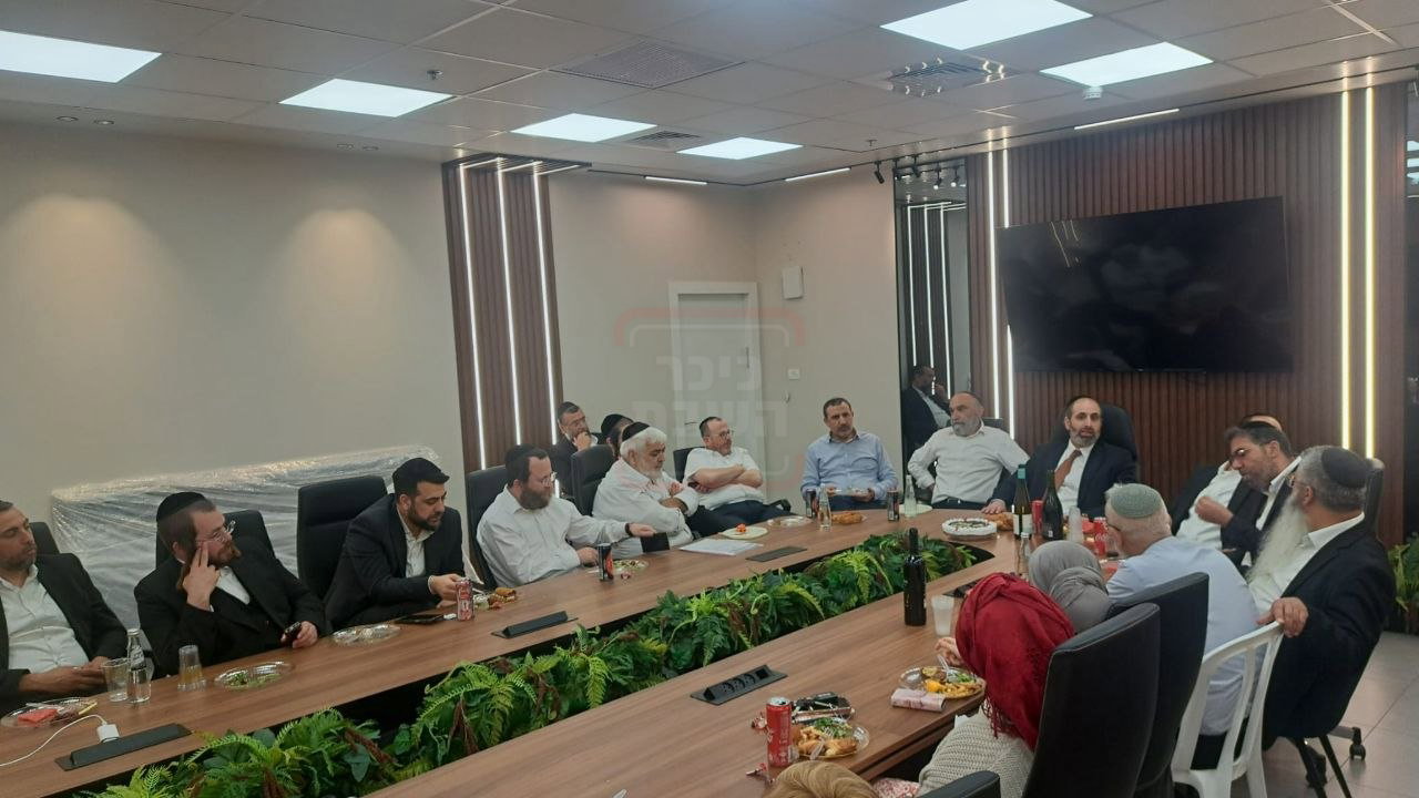 הח"כים שלא מדברים זה עם זה | 'זופניק בכיכר' עם כל התמונות, הנייעס והחשיפות של השבוע