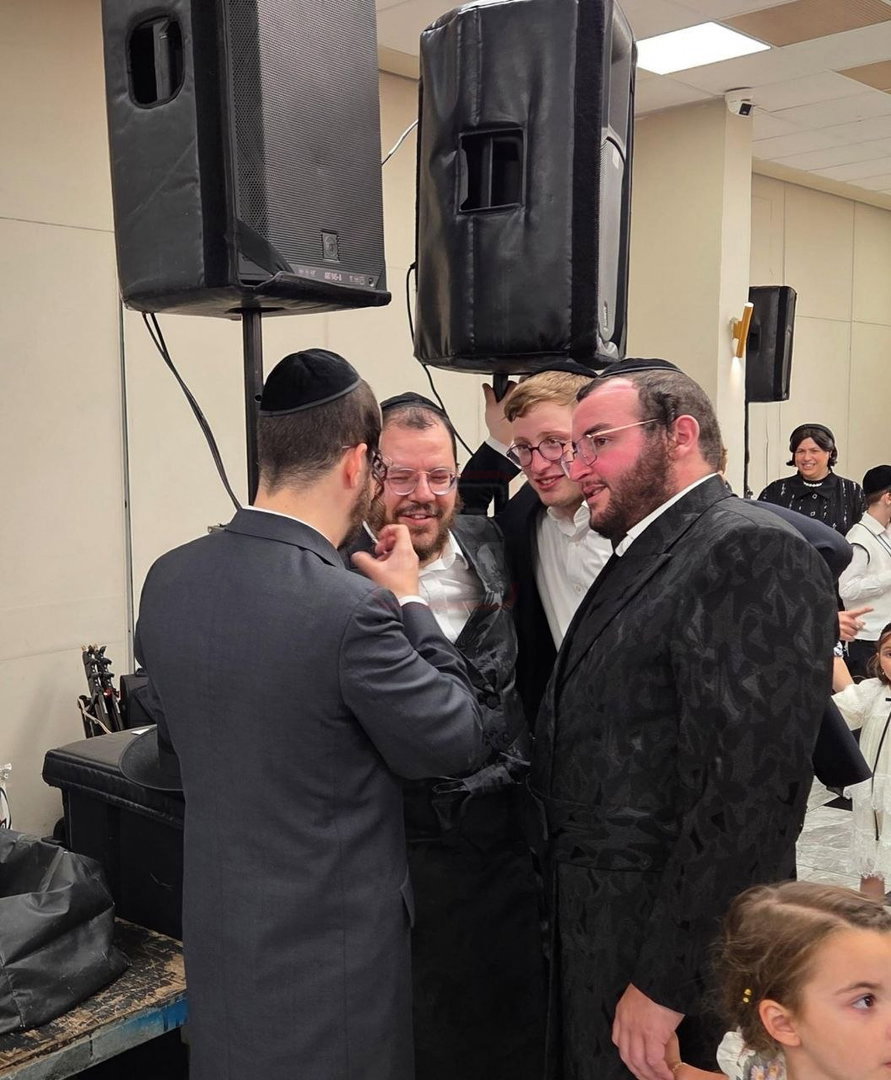 הסוד המסעיר סביב מצבו של האדמו"ר | 'זופניק בכיכר' עם כל התמונות, הנייעס והחשיפות של השבוע