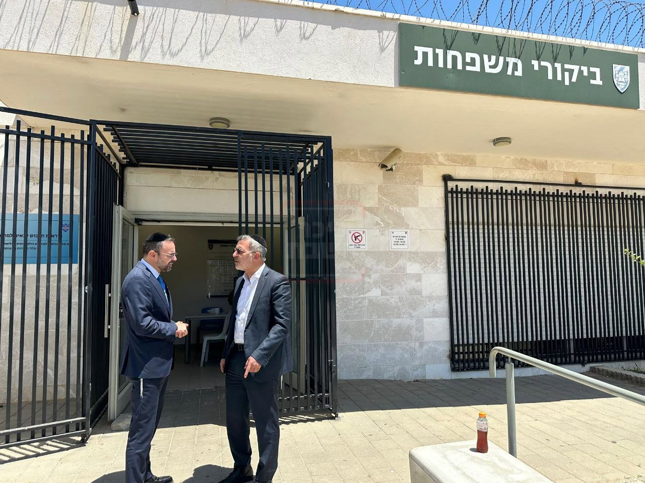הסוד המסעיר סביב מצבו של האדמו"ר | 'זופניק בכיכר' עם כל התמונות, הנייעס והחשיפות של השבוע