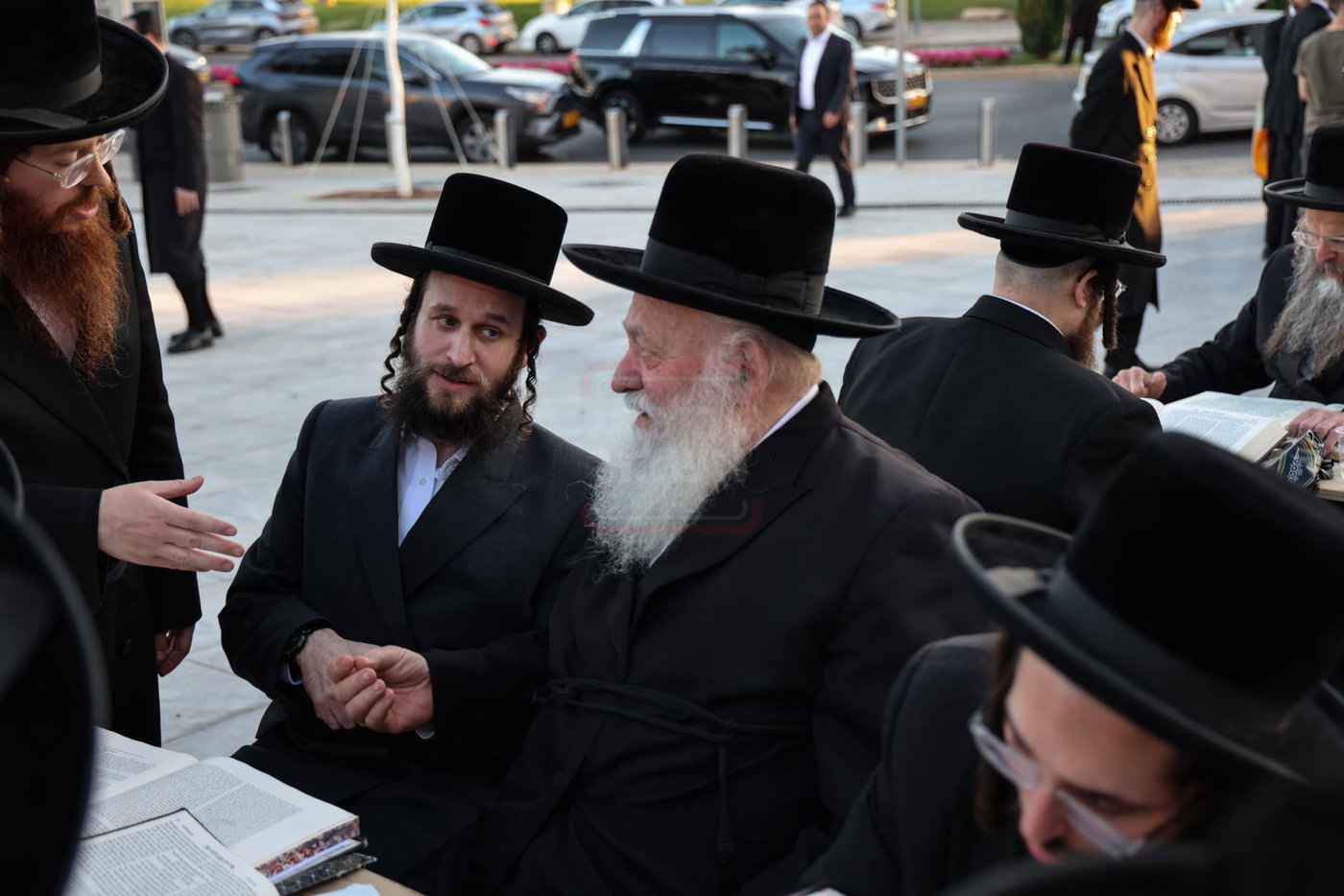 הנכד, הנייעס והסערה שבדרך | 'זופניק בכיכר' עם כל התמונות, הנייעס והחשיפות של השבוע